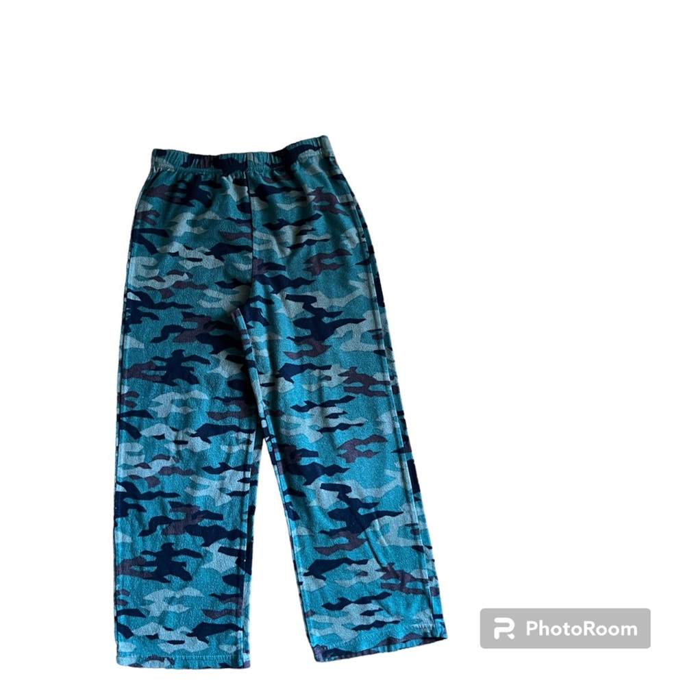 🟢CUDDL DUDS: Boy’s size M, green camouflage pajama bottoms, preowned🟢